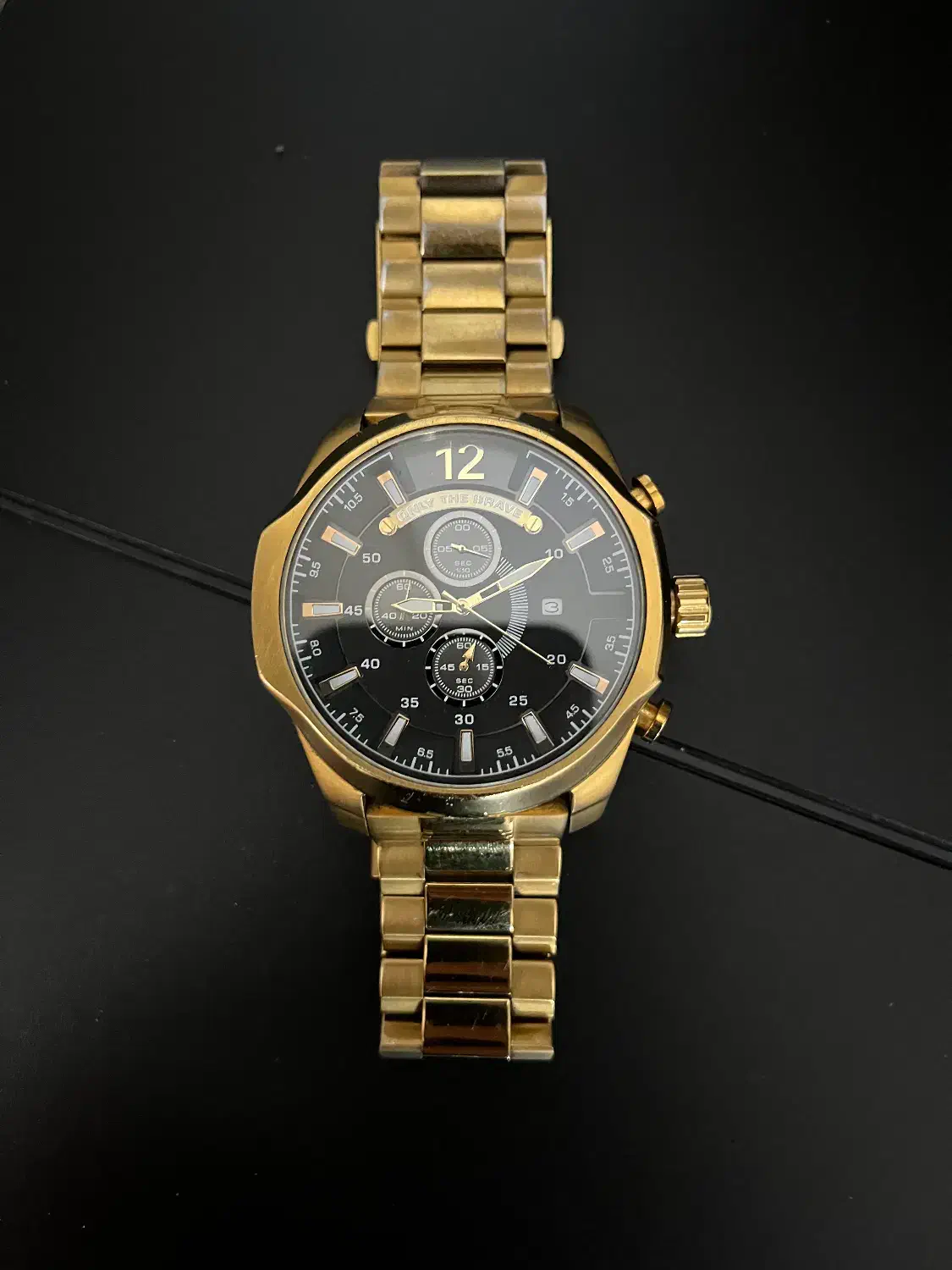 ساعت دیزل|ساعت|کرج, حصارک بالا|دیوار