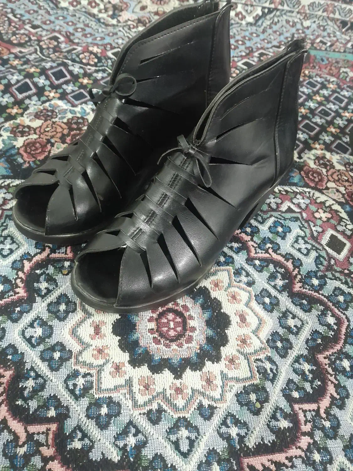 تعدادی کفش زنانه|کیف، کفش، کمربند|بروجرد, |دیوار