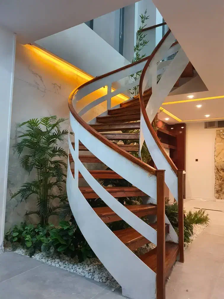 پله پیچ، پله مدرن، پله گرد، پله معلق،|خدمات پیشه و مهارت|هشتگرد, طاووسیه|دیوار