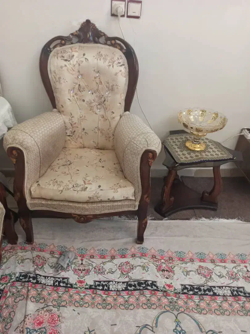 مبل ۹ نفره|مبلمان خانگی و میز عسلی|قرچک, میرزائی جنوبی|دیوار