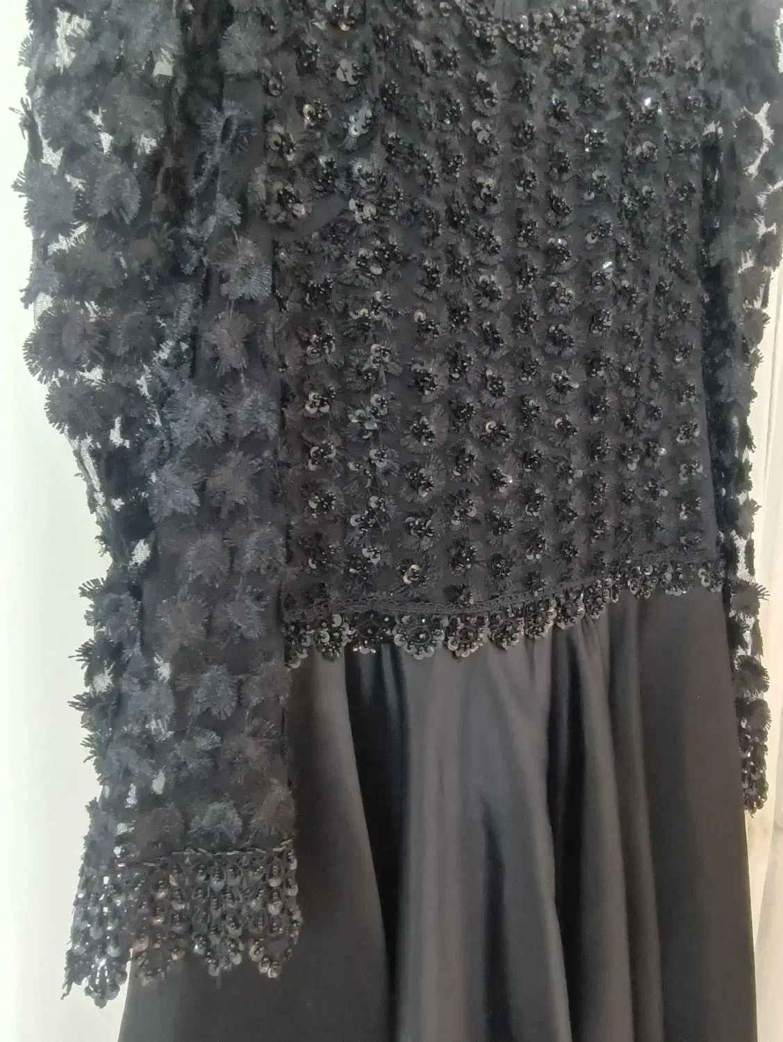 پیراهن مجلسی|لباس|تربت‌حیدریه, داروپخش|دیوار