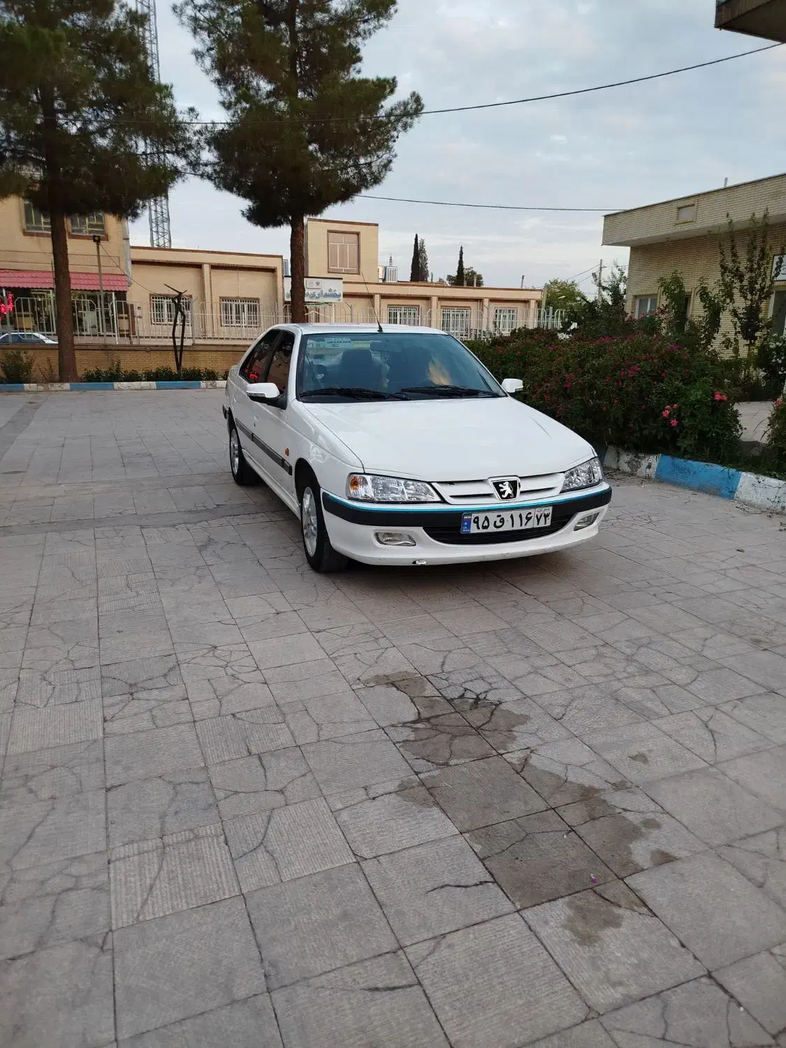 پژو پارس معمولی|خودرو سواری و وانت|آباده, |دیوار