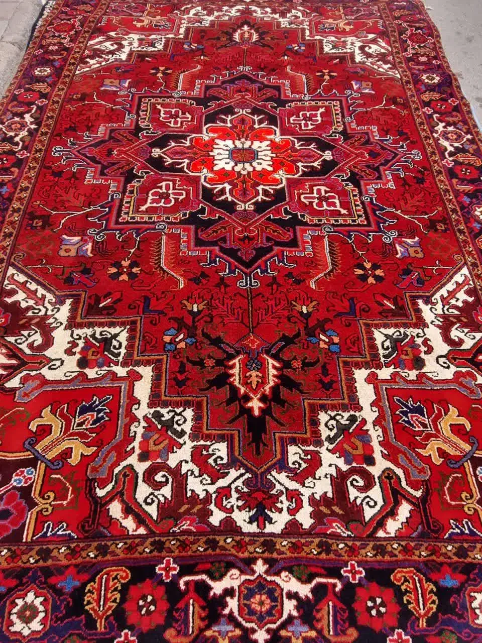 نه تک گل رز بزرگواره|فرش|مراغه, |دیوار