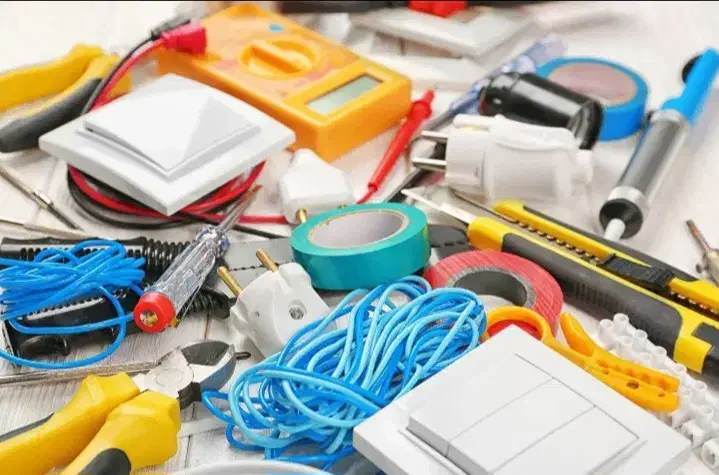 برقکار رفع اتصالی نصب انواع لوستر|خدمات پیشه و مهارت|تهران, یوسف‌آباد|دیوار