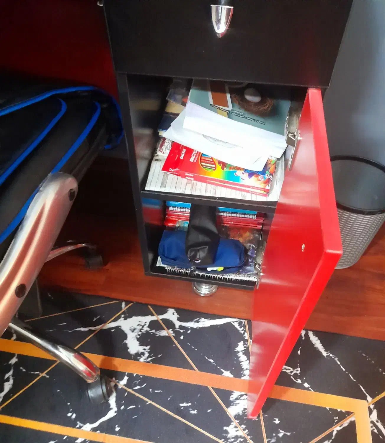 میز  تحریر|میز تحریر و کامپیوتر|شیراز, ستارخان|دیوار