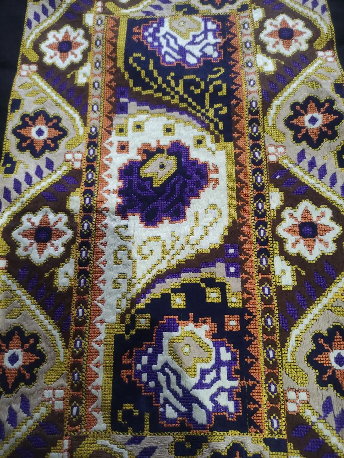 زیح آستین|لباس|خاش, |دیوار