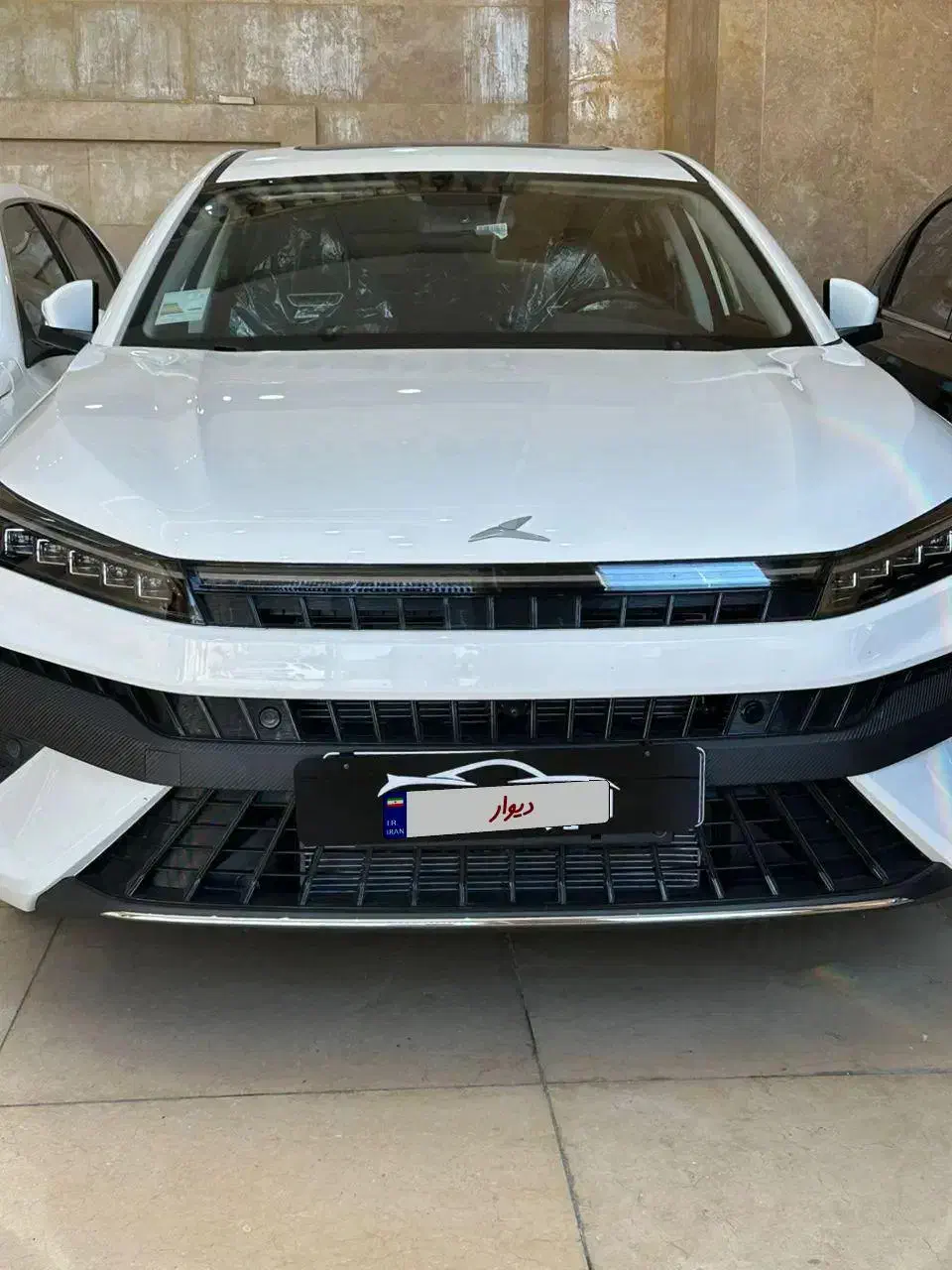 نقد و اقساط KMC J7 شرایطی|خودرو سواری و وانت|شیراز, دباغ خانه|دیوار