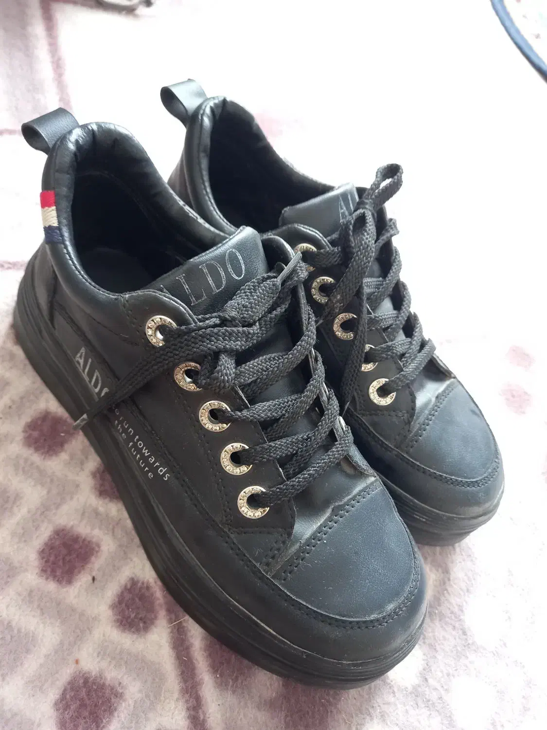 کفش اسپرت ومجلسی|کیف، کفش، کمربند|گناباد, |دیوار