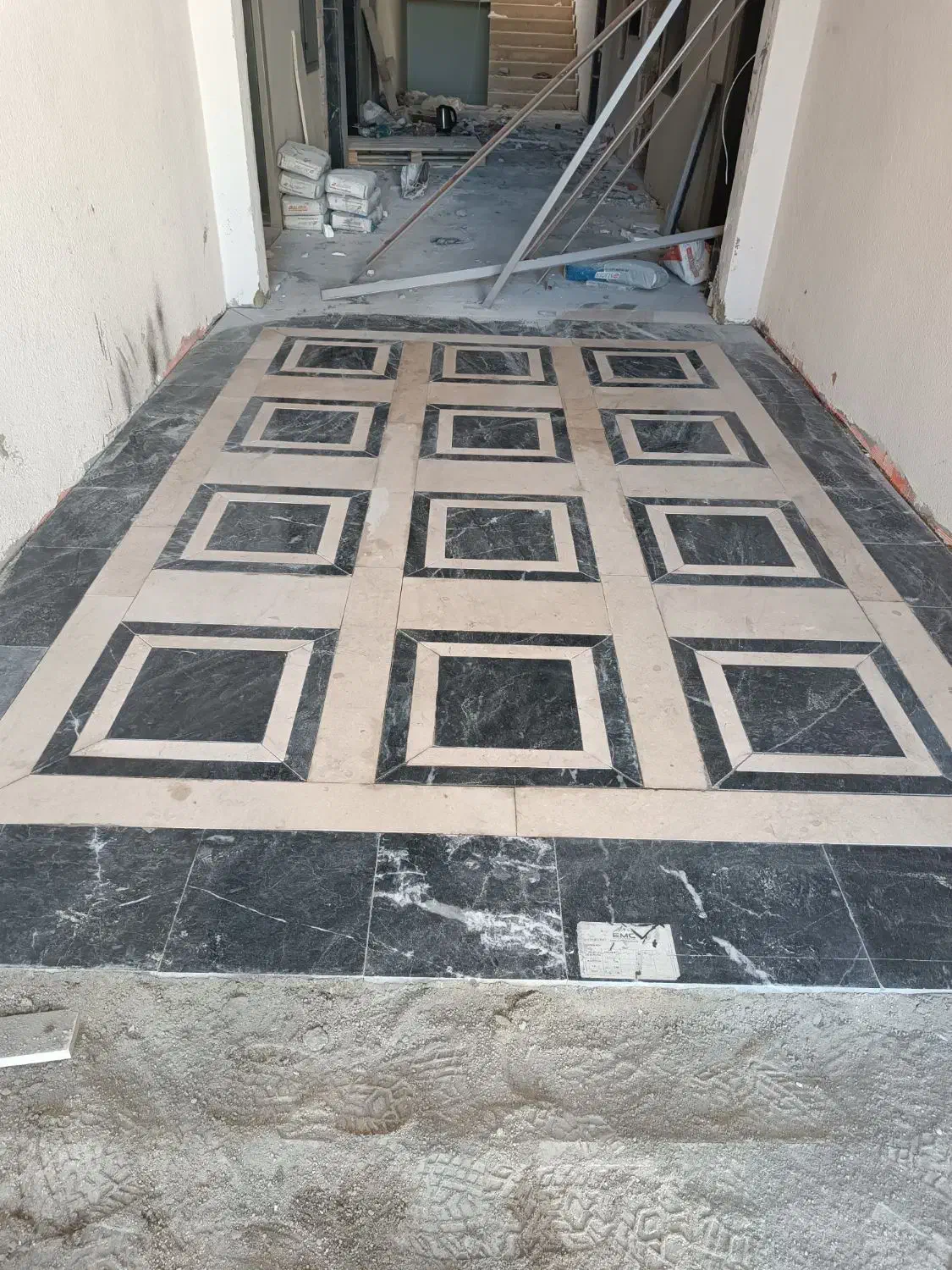 کاشی کار ماهر و تضمینی|خدمات پیشه و مهارت|ارومیه, |دیوار