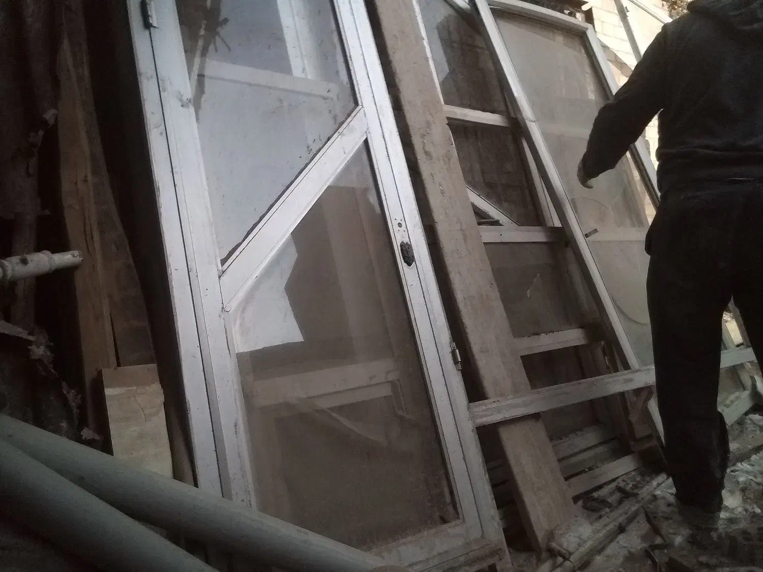 درب وپنجره|مصالح و تجهیزات ساختمان|تبریز, |دیوار