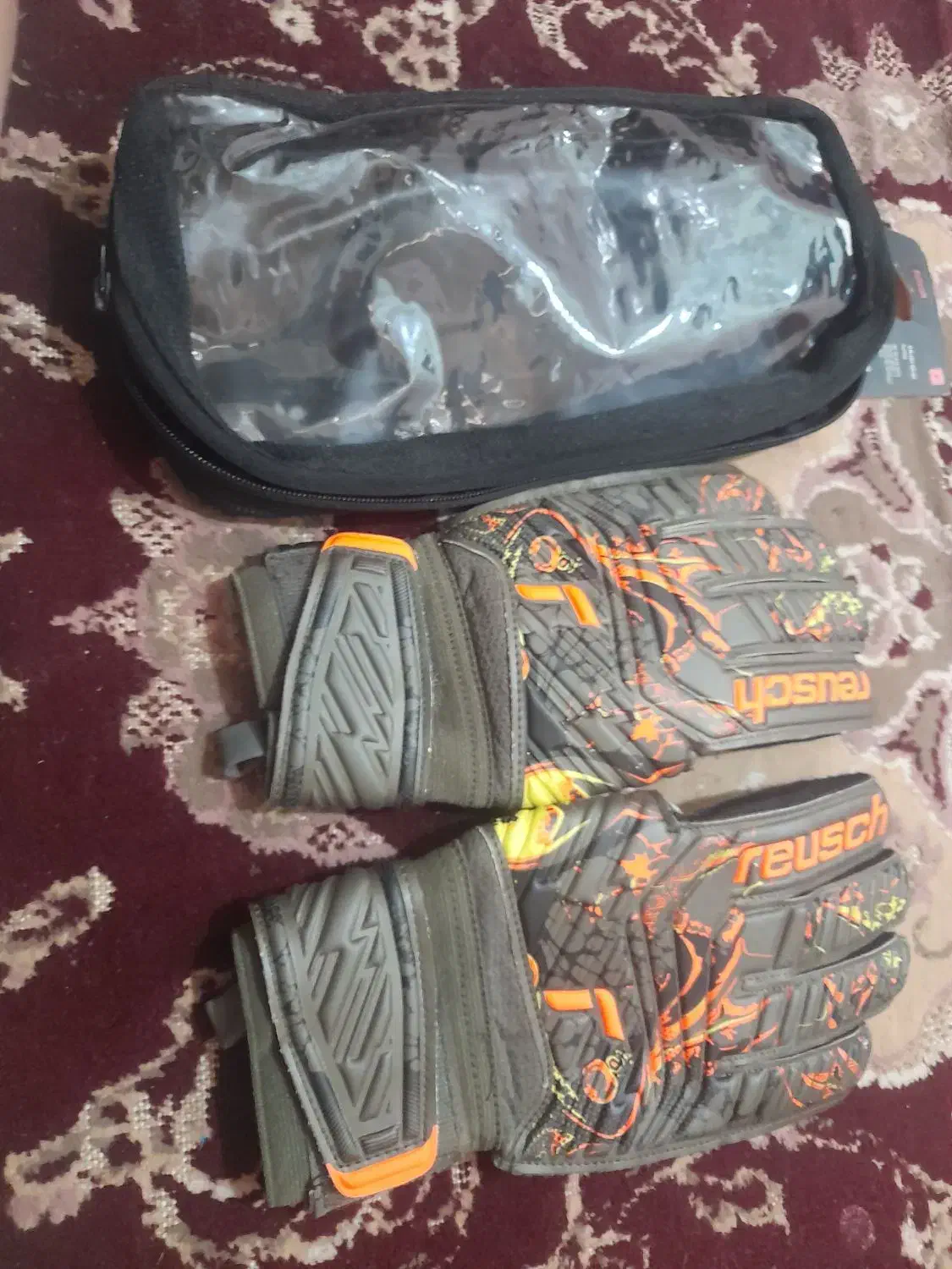 دستکش دروازه بانی|تجهیزات ورزشی|شادگان, |دیوار