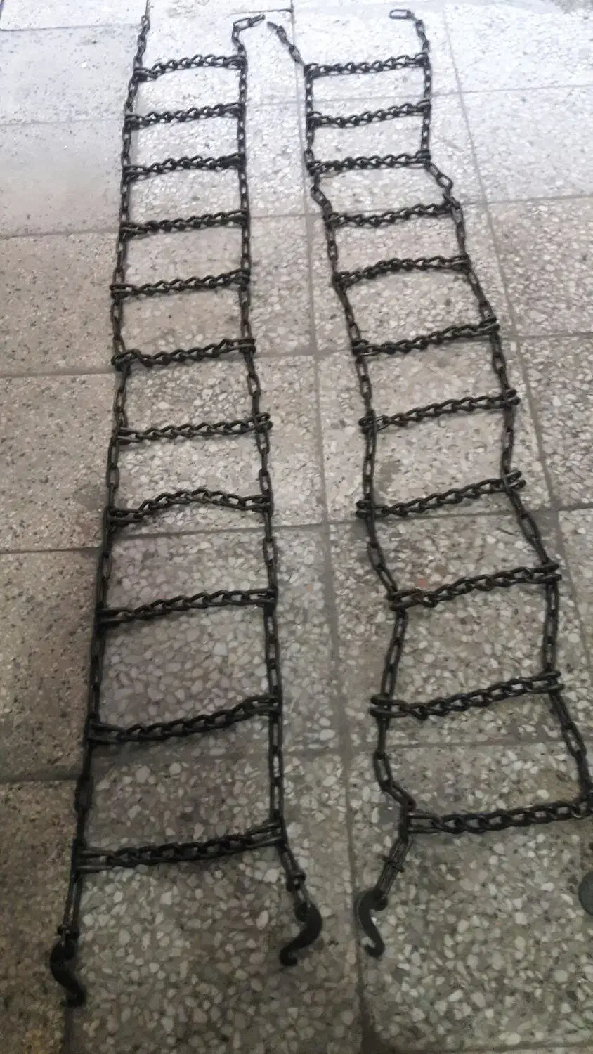 دوجفت زنجیر چرخ نو کار نکرده است مینی بوس میباشد|قطعات یدکی و لوازم جانبی|ری, شهید غیوری (ابن باویه)|دیوار