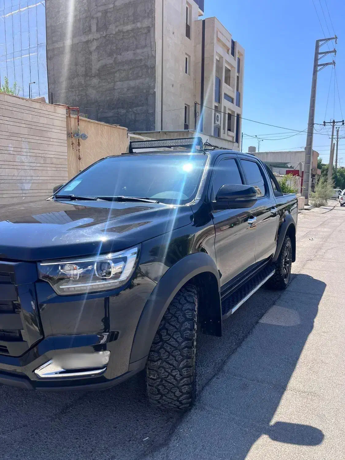 کی ام سی t8 مدل ۱۴۰۱|خودرو سواری و وانت|شیراز, فرهنگ شهر|دیوار