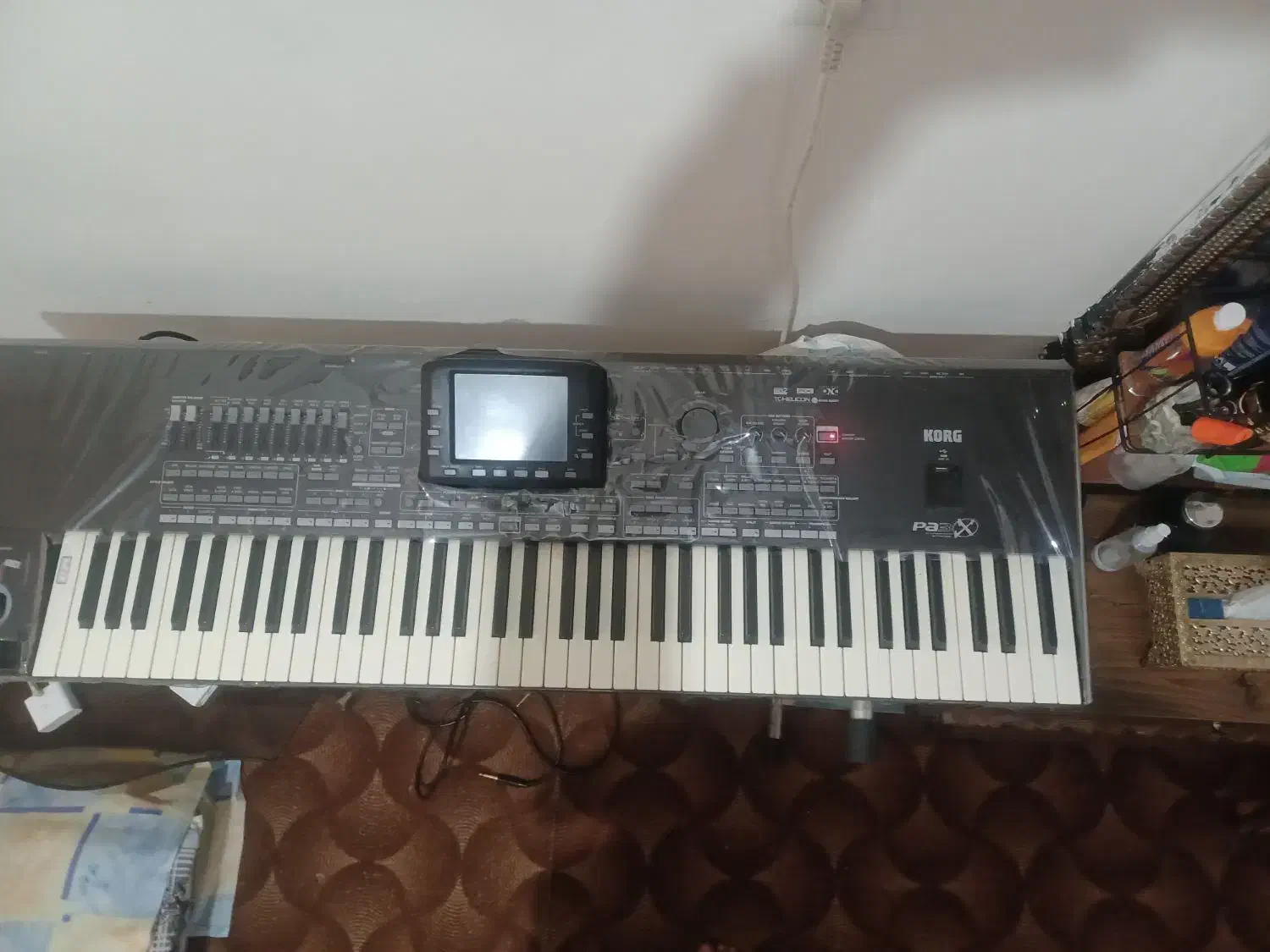 ارگ پی 3 شش ونیم اوکتابر|پیانو، کیبورد، آکاردئون|فولادشهر, مسکن مهر فولادشهر|دیوار