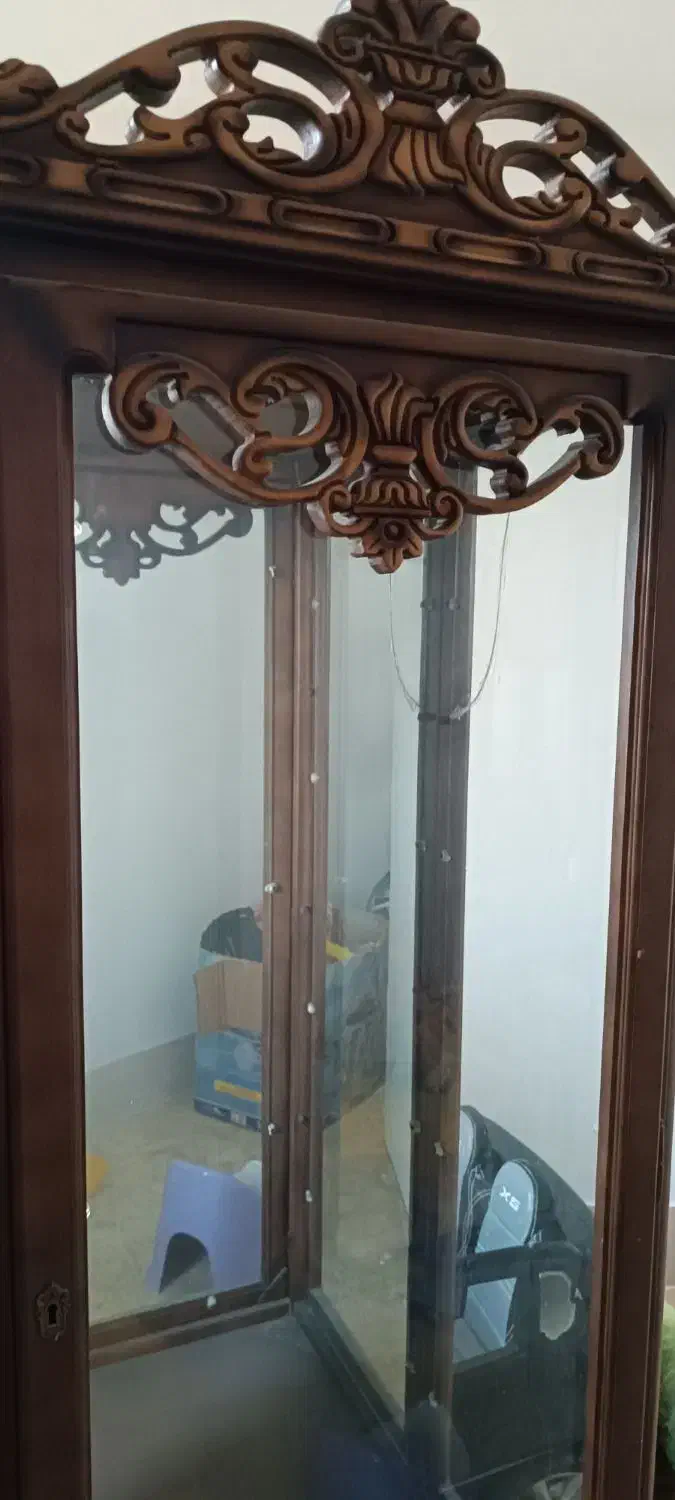 ویترین چوبی فندقی|بوفه، ویترین، کنسول|قم, باجک یک|دیوار