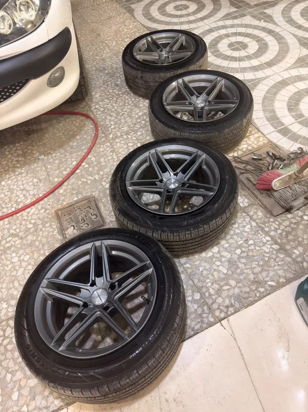 رینگ ووسن با لاستیک در حد|قطعات یدکی و لوازم جانبی|اردبیل, |دیوار