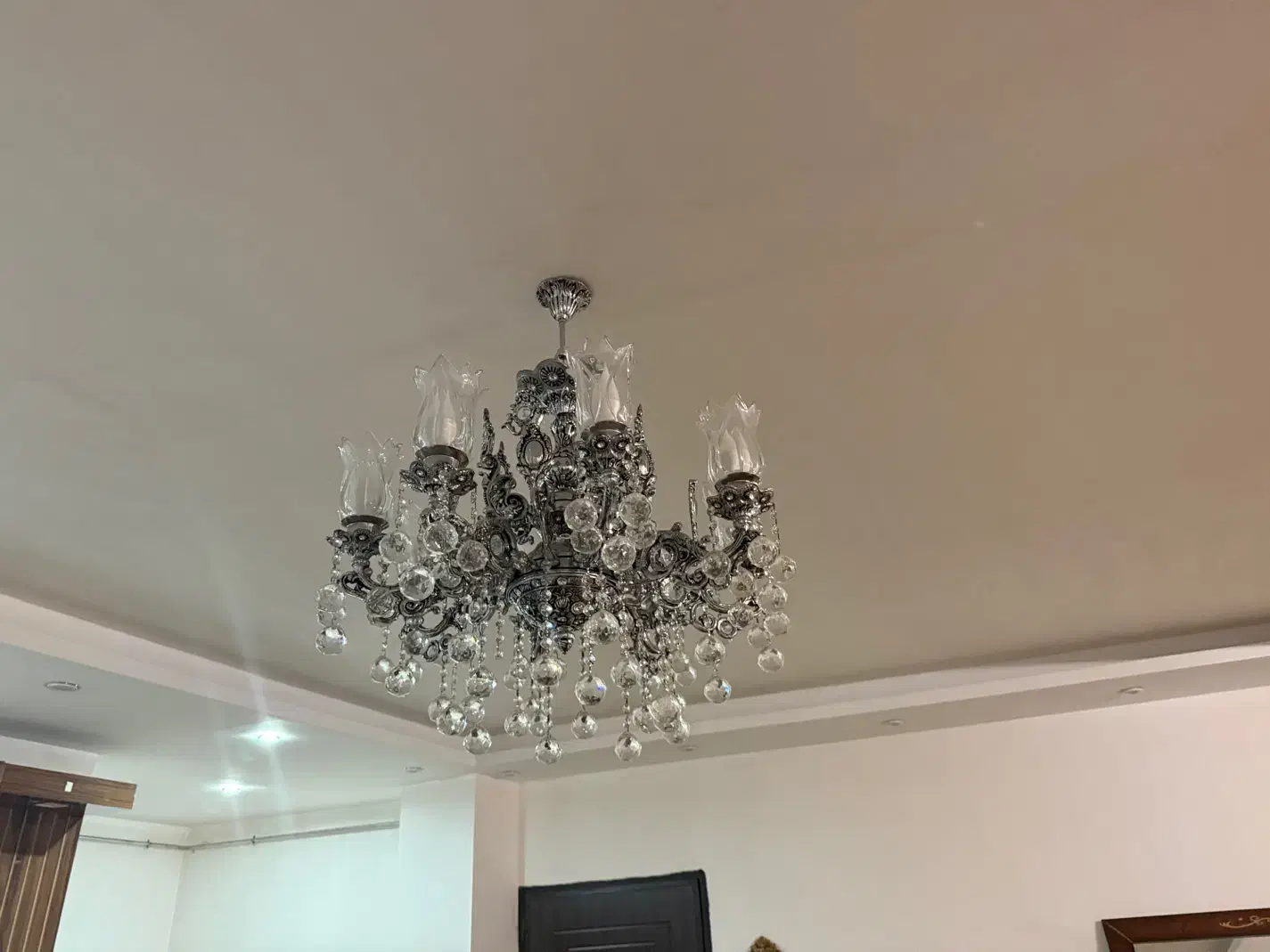 دو عدد لوستر|لوستر و چراغ آویز|میاندوآب, |دیوار