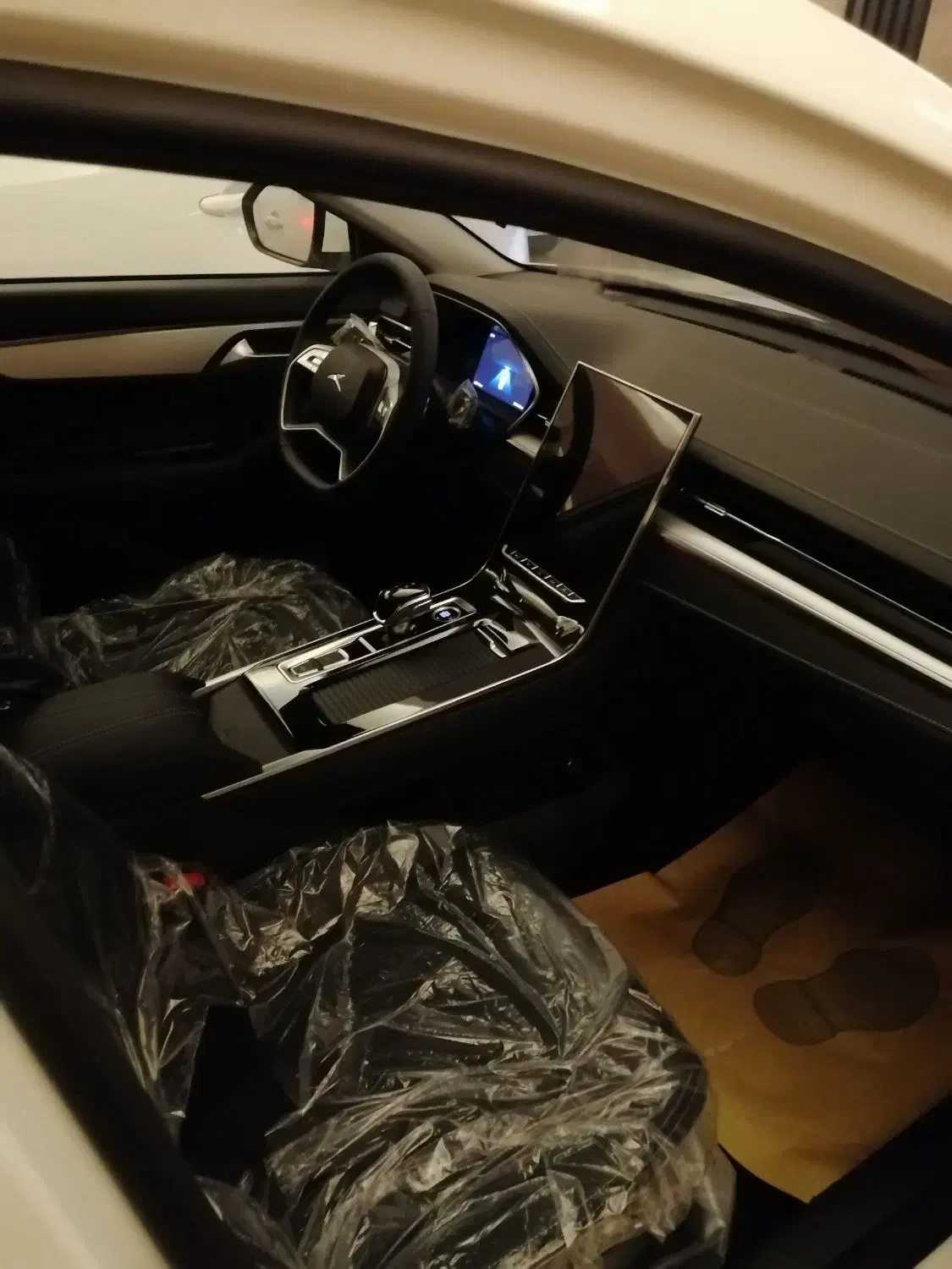 کی ام سی J7 مدل 1404|خودرو سواری و وانت|تهران, پارک شهر|دیوار