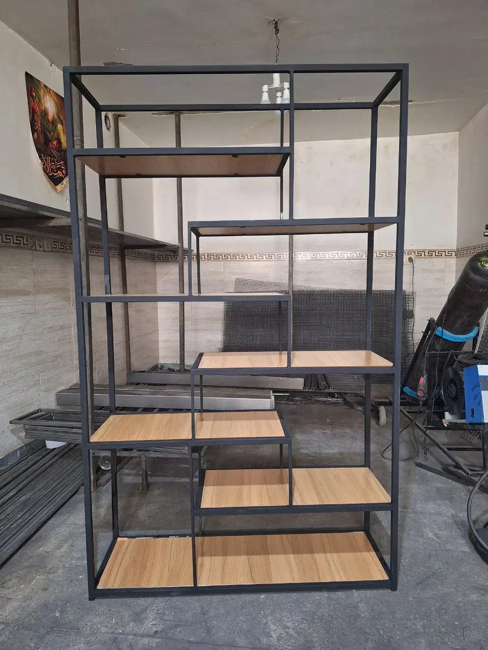 سفارشی  ویترین فلزی شلف استند رگال نظم دهنده|کتابخانه، شلف، قفسه‌های دیواری|رباط‌کریم, رباط‌کریم|دیوار