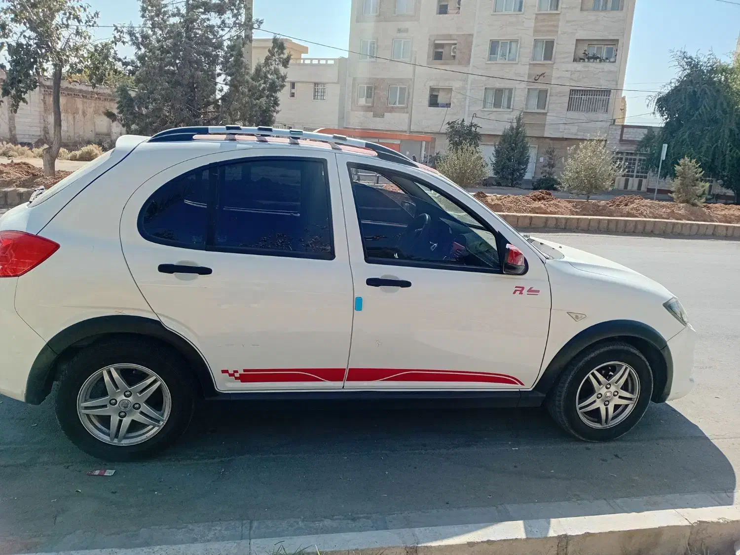 کوئیک R|خودرو سواری و وانت|شیراز, عادل آباد|دیوار