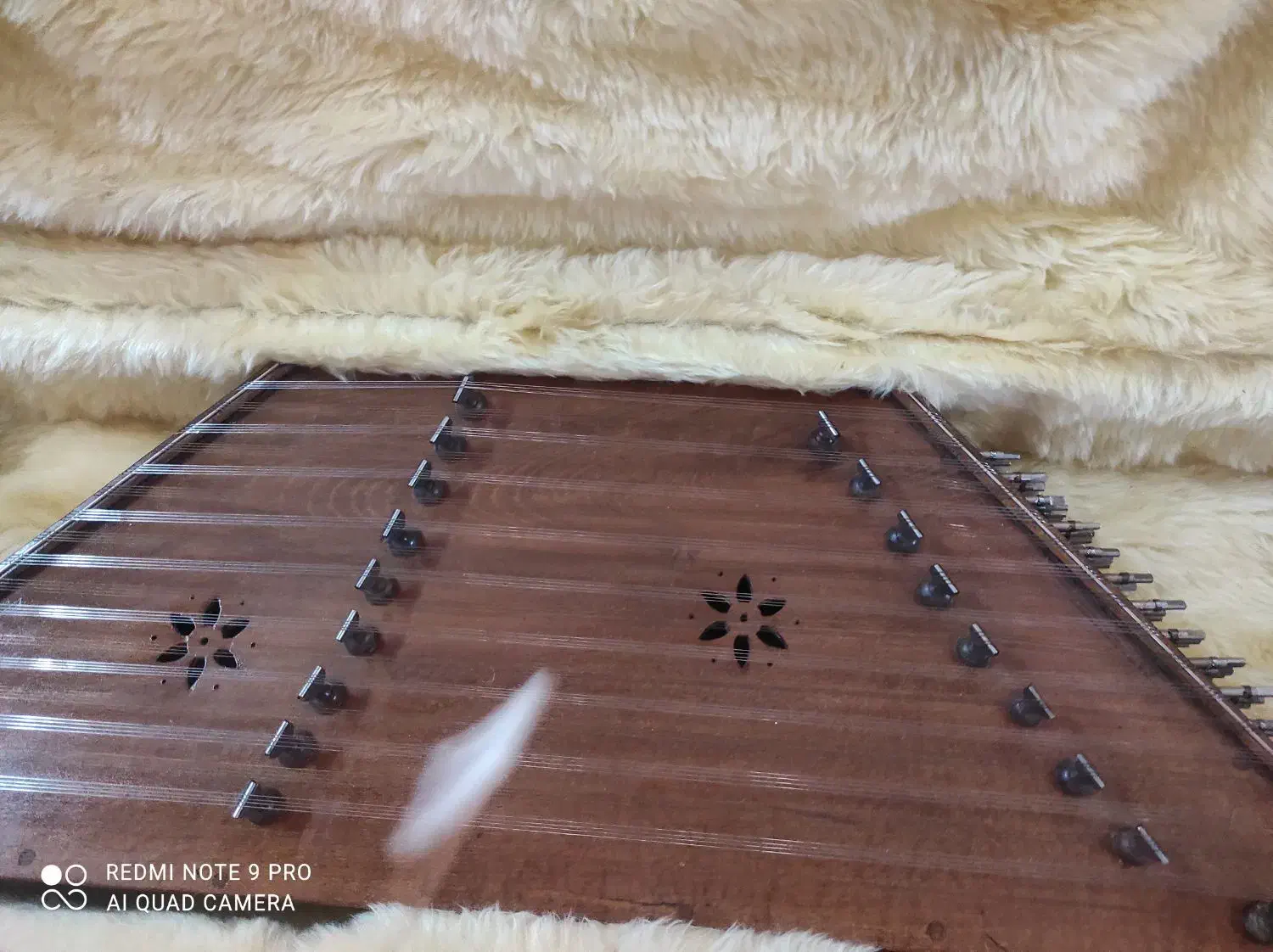 سنتور قدیمی|سازهای سنتی|اراک, |دیوار