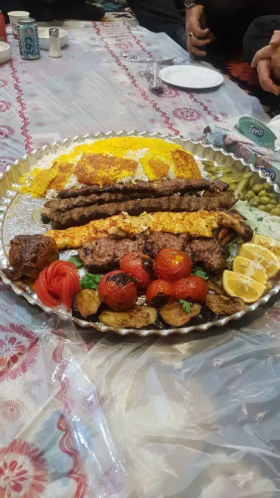 مغازه  تجریش  ۱۸۰  متر  زیر  همکف  * اجاره  *|اجارهٔ مغازه و غرفه|تهران, تجریش|دیوار