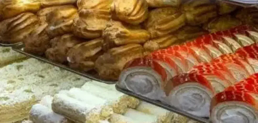 استخدام کار قنادی ماهر تر کار و خشک کار|استخدام خدمات فروشگاه و رستوران|ماهنشان, |دیوار