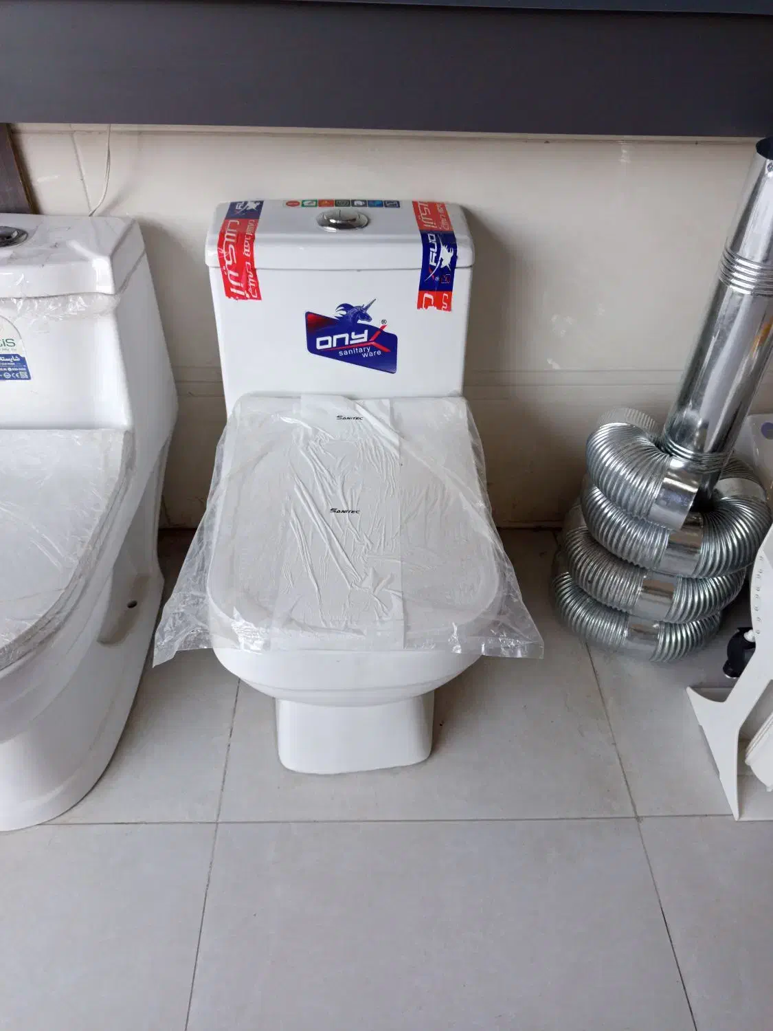 پخش عمده چینی آلات بهداشتی توالت فرنگی انیکس|لوازم سرویس بهداشتی|شیراز, زرهی|دیوار