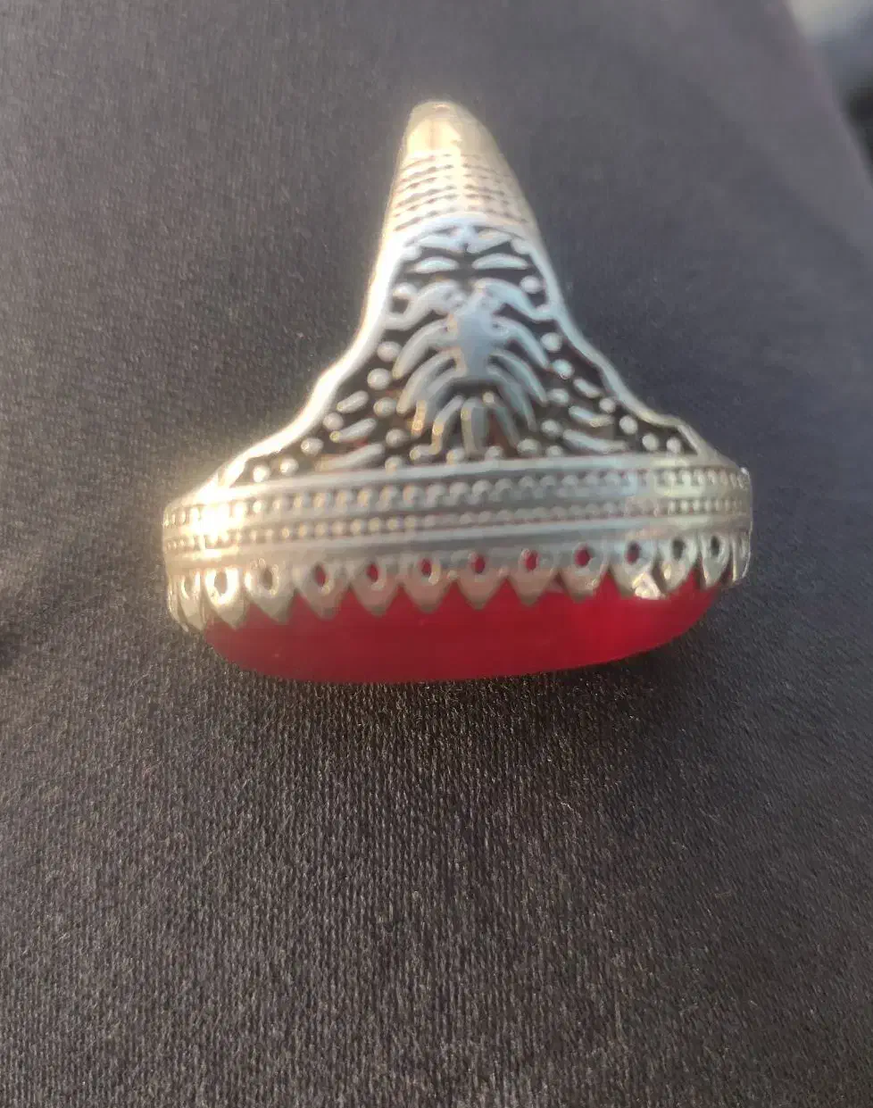 انگشتر دست ساز یاقوت|جواهرات|لوشان, |دیوار