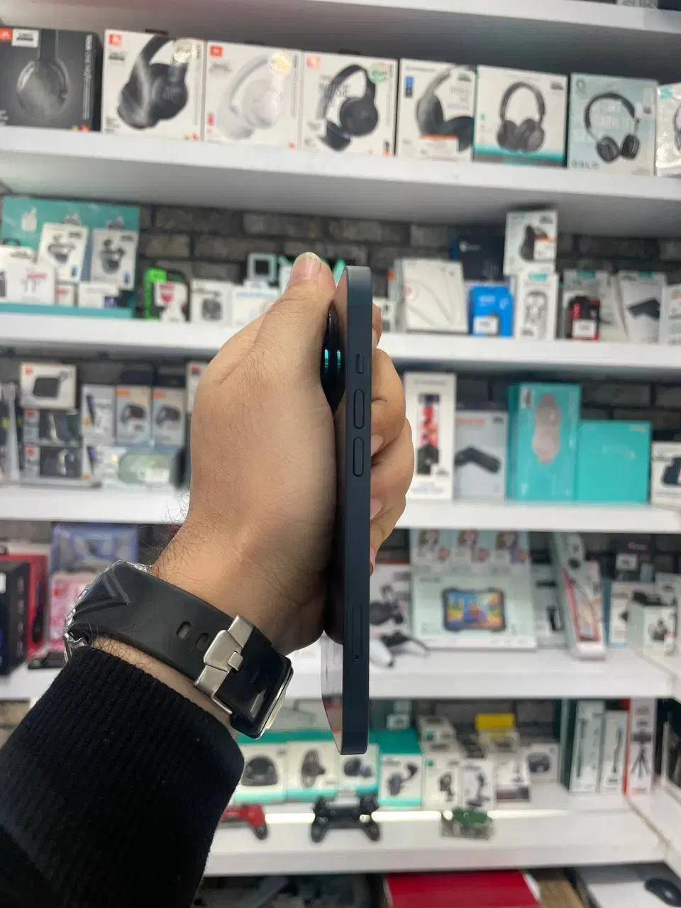 iphone13 آیفون 13 مشکی|موبایل|تهران, نیروی هوایی (پیروزی)|دیوار