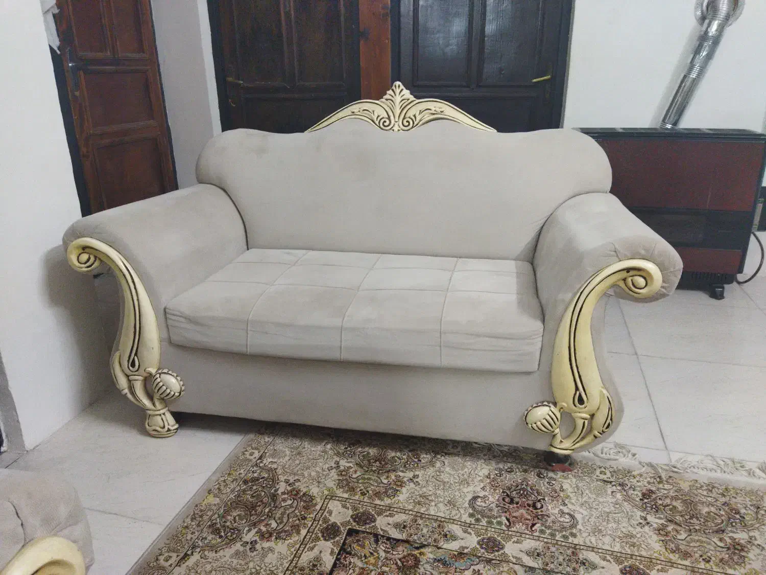 مبل‌7نفره|مبلمان خانگی و میز عسلی|علی‌آباد کتول, |دیوار