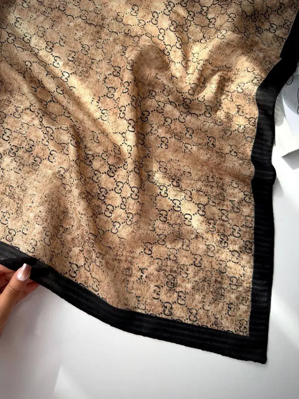 روسری کندویی طرح گوچی|لباس|اقبالیه, |دیوار