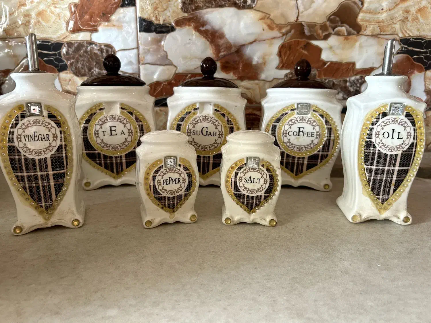 چینی خانگی|ظروف سرو و پذیرایی|رشت, پاره بیجار|دیوار