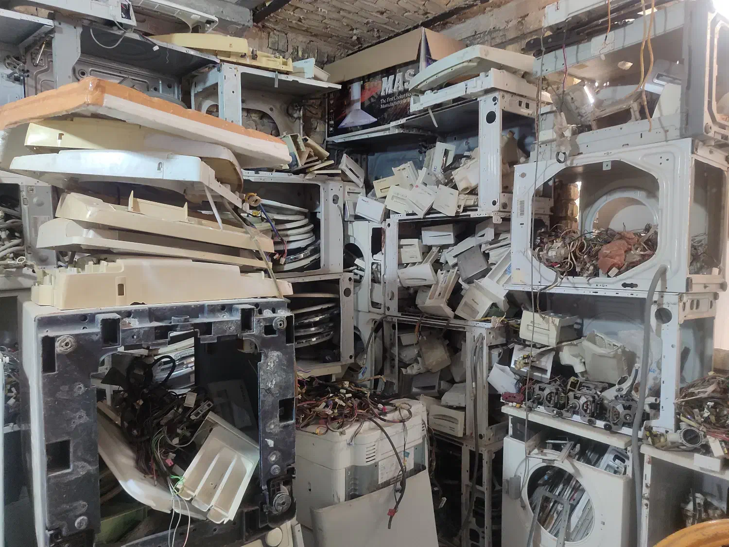 تعمیرات خرید لباسشویی و فروش قطعات|ماشین لباسشویی و خشک‌کن لباس|قم, محمد آباد|دیوار