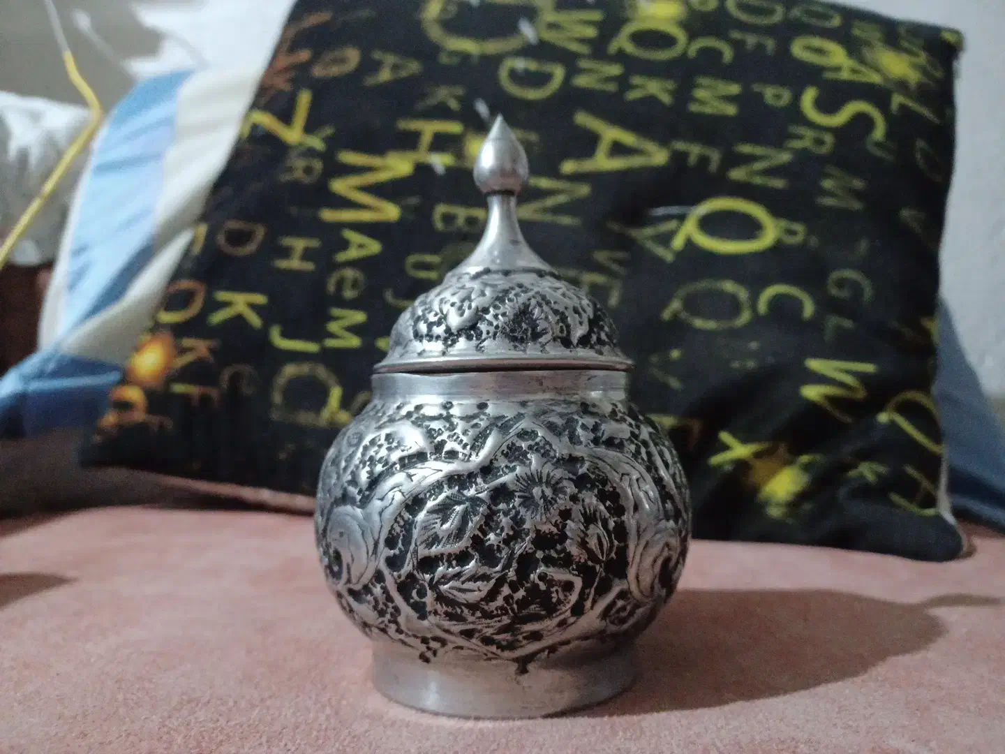 قندان قلم زنی قدیمی|صنایع دستی و سایر لوازم تزئینی|اصفهان, شمس آباد|دیوار