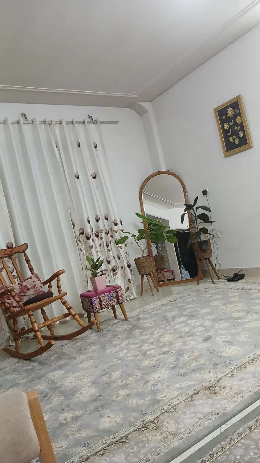 فرش ۷۰۰ شانه فیلی|فرش|ورامین, شهرک ولیعصر|دیوار