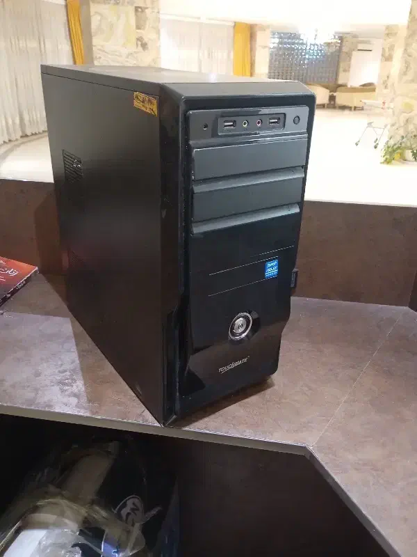 یک عددکیس برای فروش|قطعات و لوازم جانبی رایانه|کیش, |دیوار