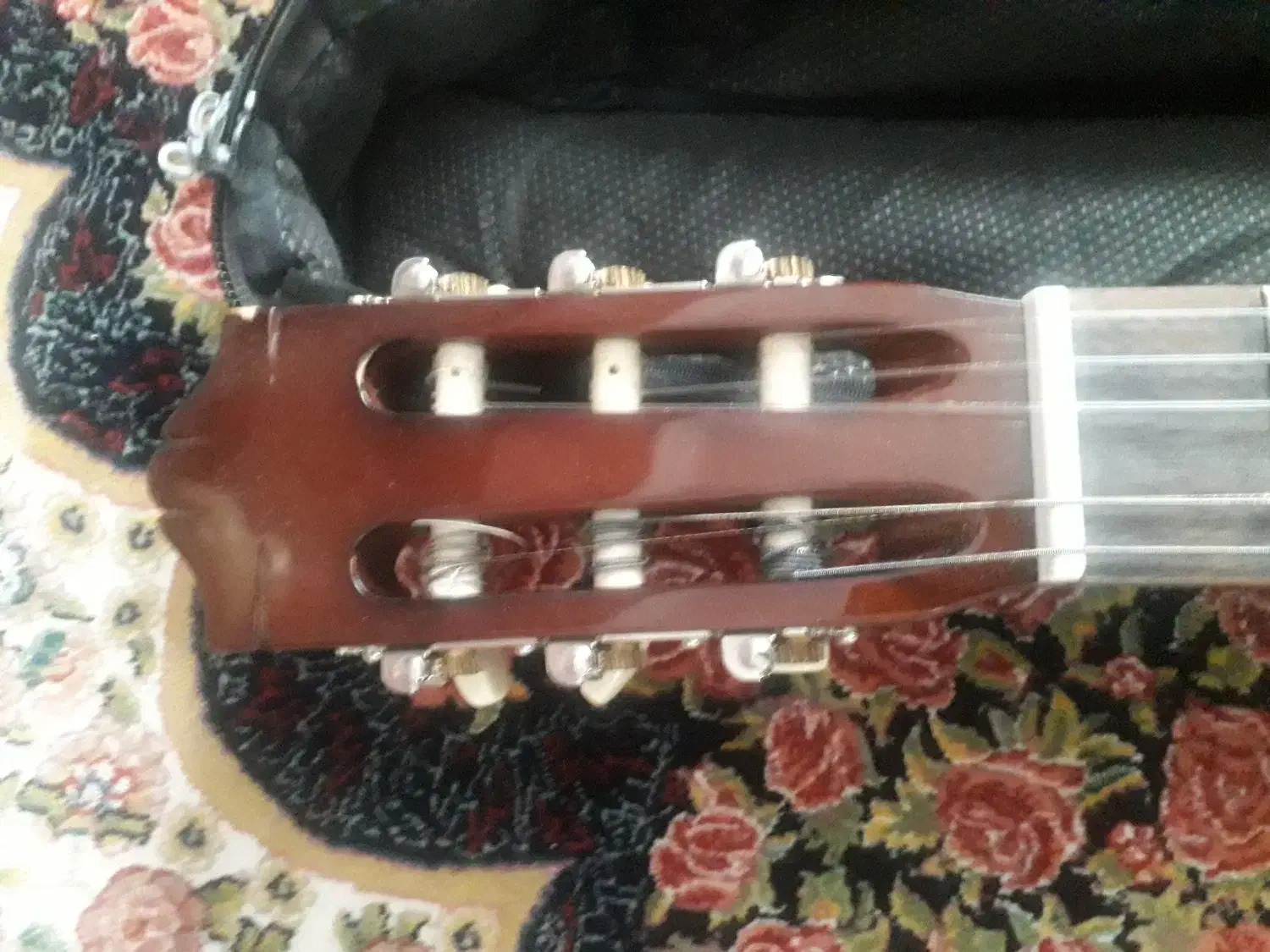 گیتار اصل یاماها c40|گیتار، بیس، امپلیفایر|همدان, |دیوار