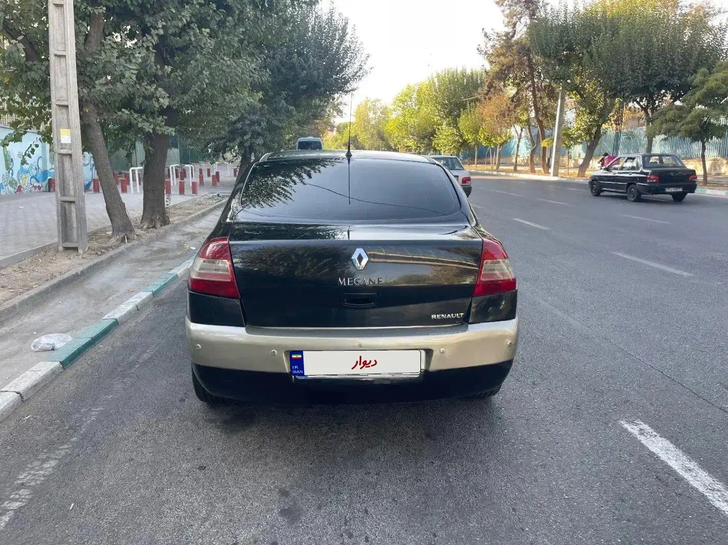 مگان ۲۰۰۰ آبشنال ۹۲ چند لکه رنگ اتومات|خودرو سواری و وانت|تهران, مهران (سیدخندان)|دیوار