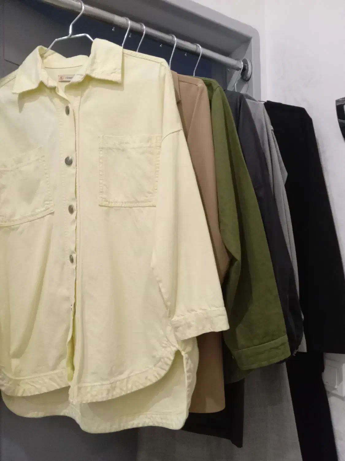 مانتو پاییزی و بارونی نو و در حد نو|لباس|مشهد, هنرور|دیوار