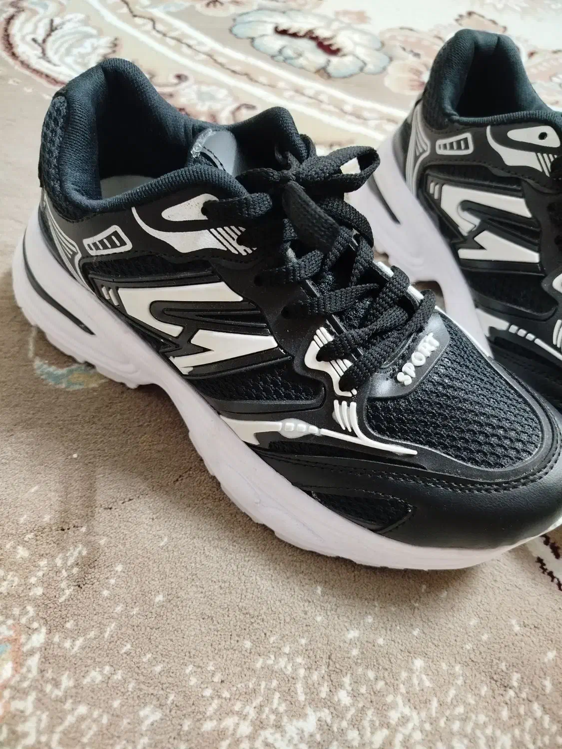 کفش|کیف، کفش، کمربند|مشهد, طبرسی شمالی|دیوار