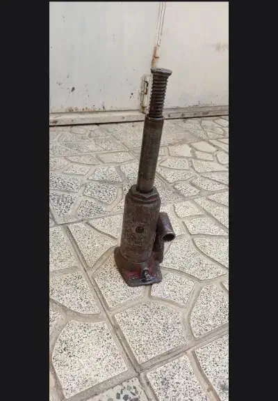 جک روغنی پنج تنی انواع خودرو|قطعات یدکی و لوازم جانبی|هشتگرد, شهرک راه آهن|دیوار