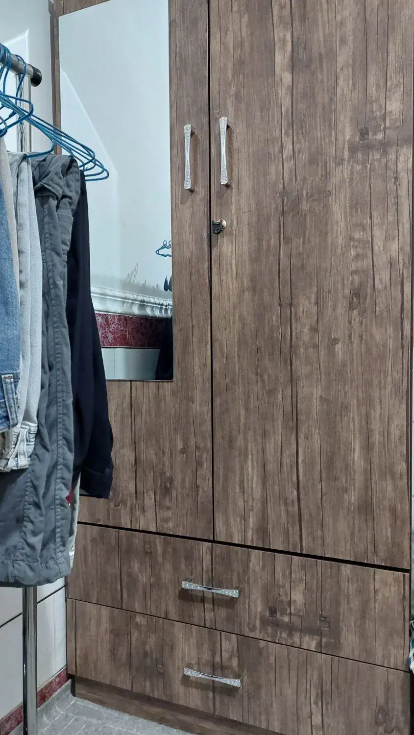 کمدلباسی در حد نو|جاکفشی، کمد، دراور|جیرفت, |دیوار