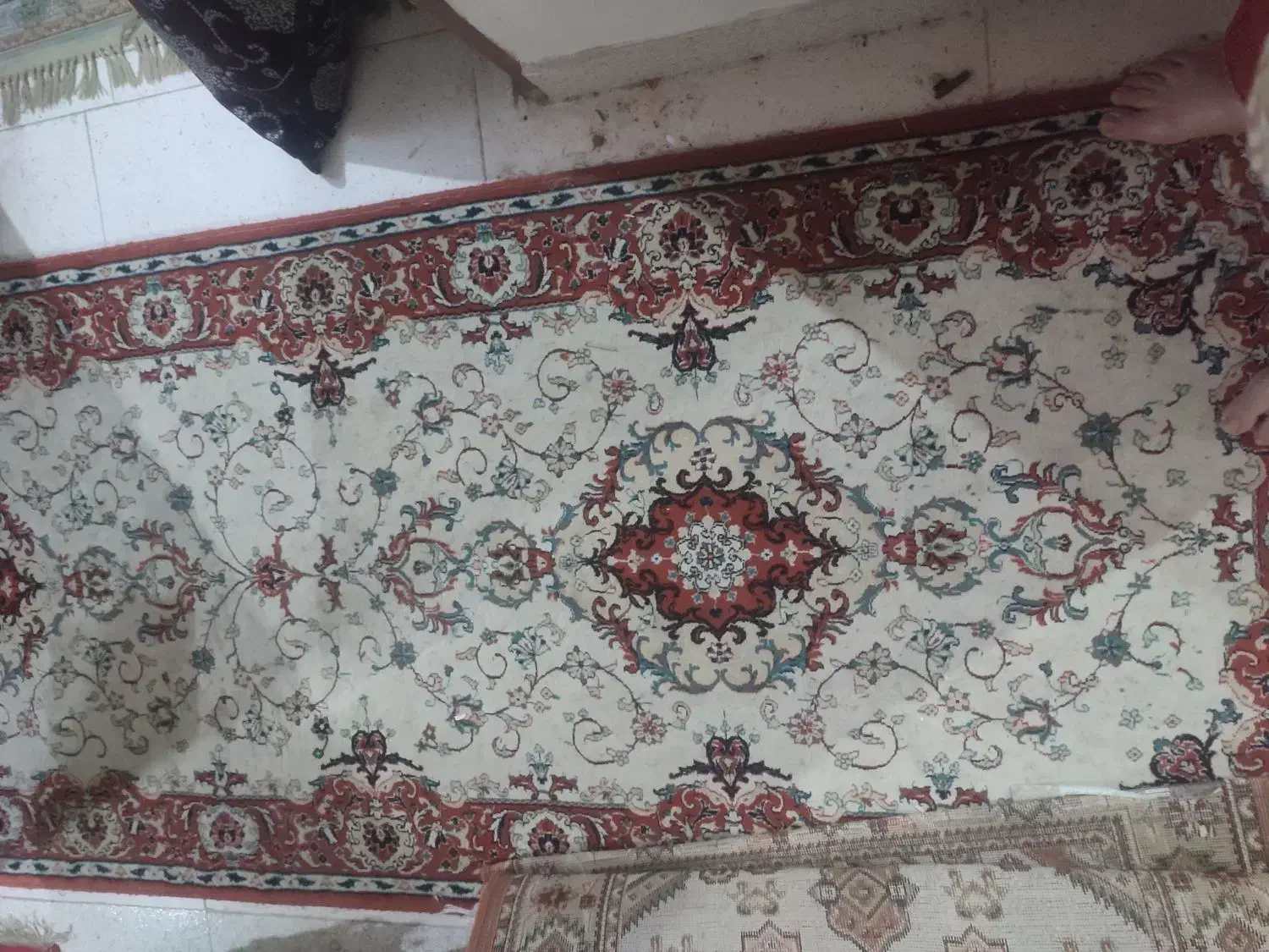 فرش ۱۲متری وکناره۴متری ست وباهم طرح دستباف|فرش|کرمانشاه, |دیوار