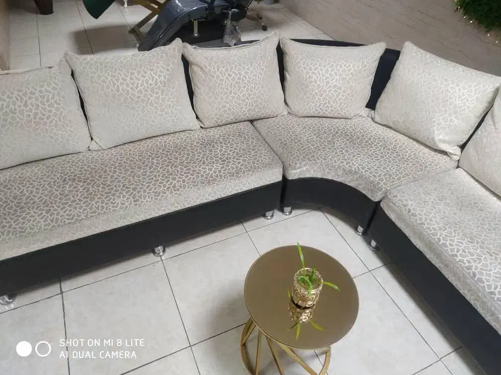 مبل مدل ال کاملا سالم و صندلی کاملا سالمه|مبلمان خانگی و میز عسلی|تبریز, |دیوار