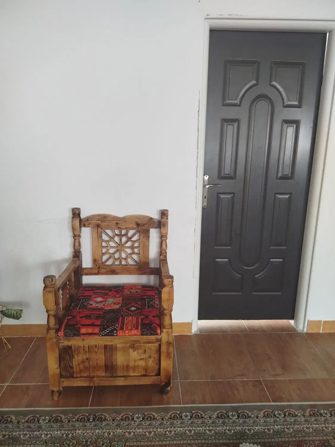 تخت شاهنشین|تخت و سرویس خواب|اسلام‌‌آباد غرب, |دیوار