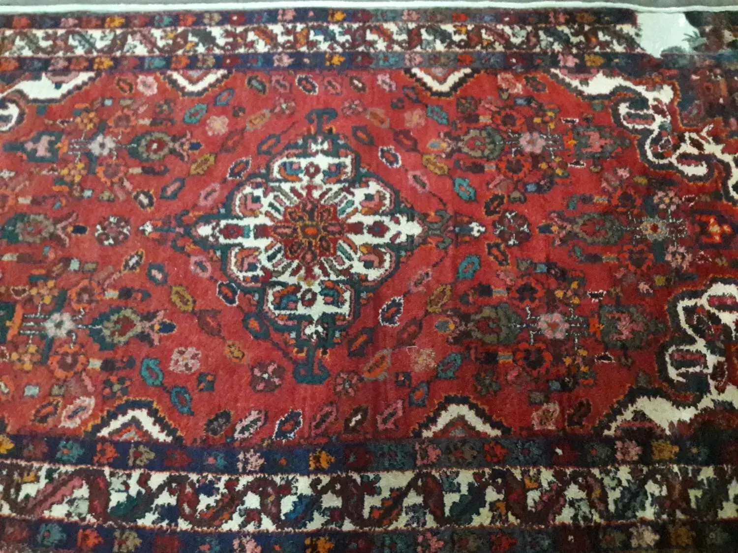 قالی دستباف حسین آباد|فرش|کرمانشاه, |دیوار