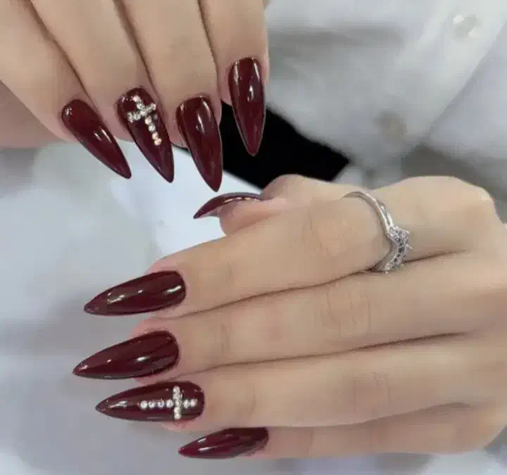 تخفیف یلدایی پاییزی ناخن سالن|آرایشگاه و سالن‌های زیبایی|بندرعباس, |دیوار