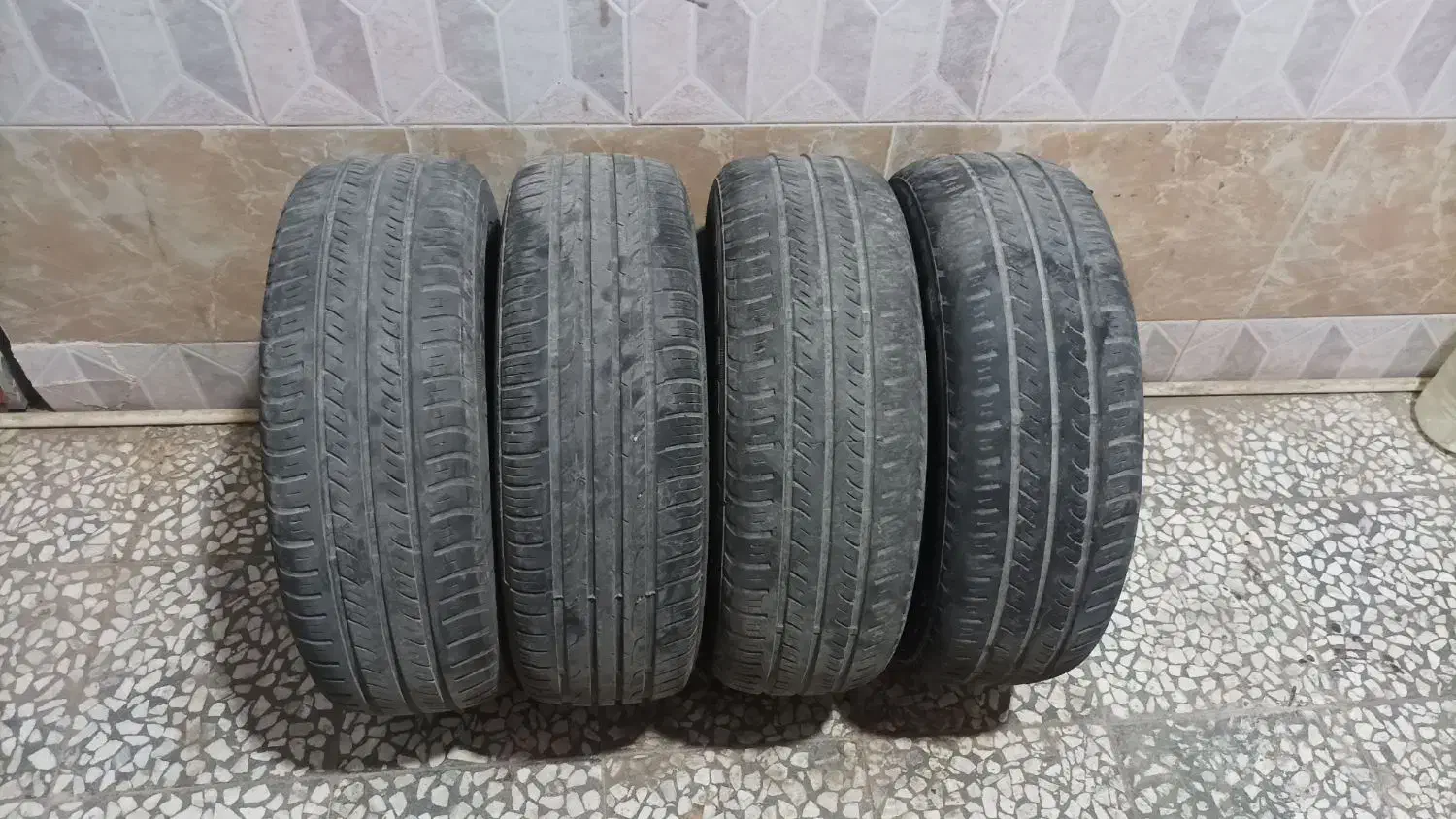 فورش کمک فنر.وکمک جلوی پژو 405.ولاستیک پژو 405.|قطعات یدکی و لوازم جانبی|زابل, |دیوار