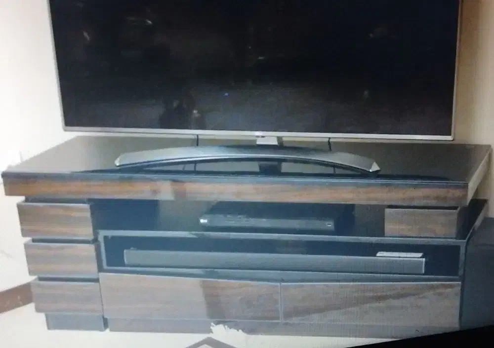 میز تلویزیون طرح ام دی اف|میز تلویزیون|پردیس, فاز ۳|دیوار